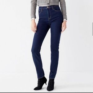 BDG Girlfriend High-Rise Skinny Jeans